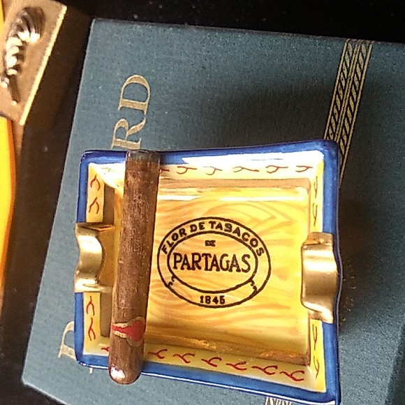 Rochard Limoges Box HUMIDOR w/ Cigar π«π· France Authentic - Picture 11 of 16